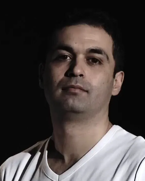 Portret van Sifu Deniz Kara